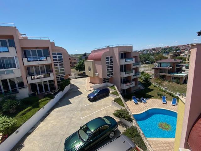 White Pearl Apartment Sozopol