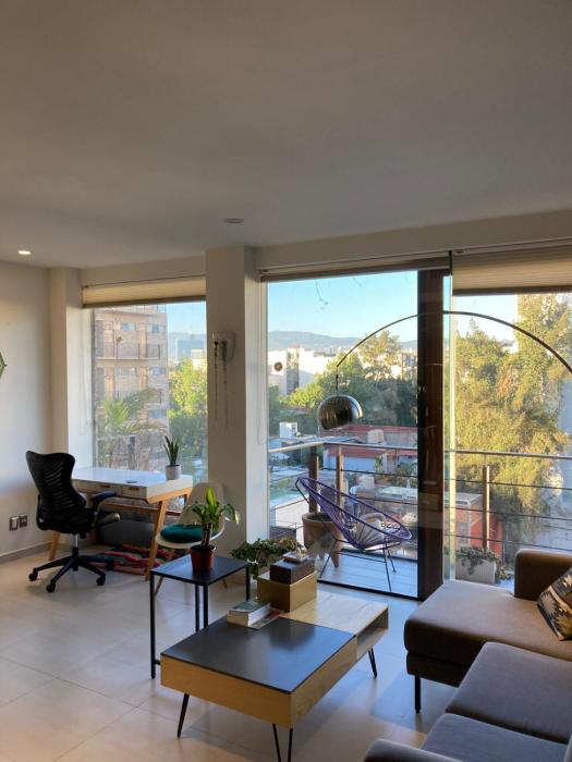 Bedroom with private bathroom and terrace right in Roma Norte