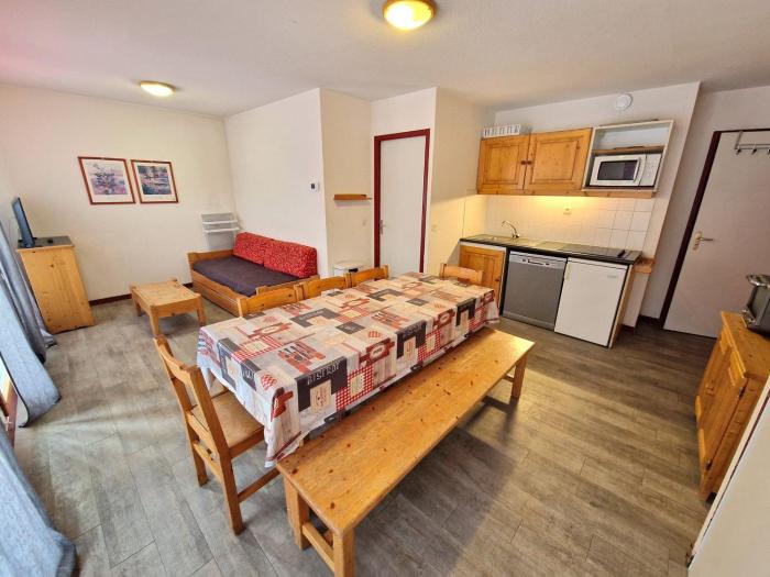 Appartement au cœur de la station, 68 pers, 2 SDB, balcon, proche pistes et commerces - FR-1-265-194