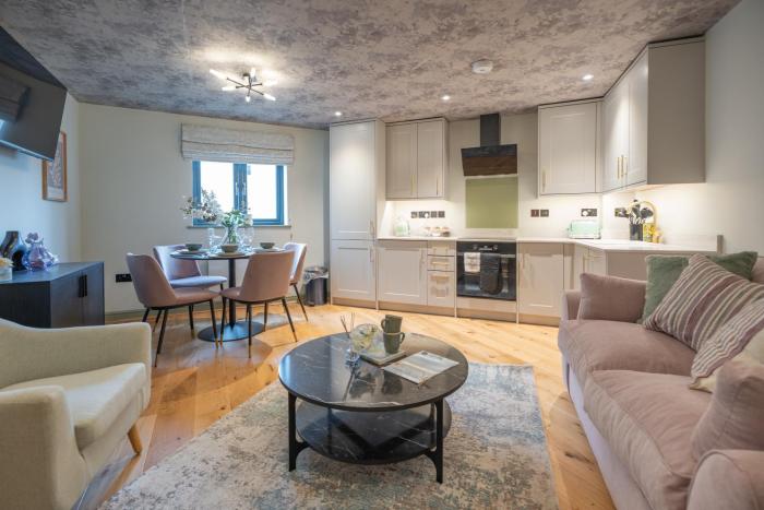 Brer - 1 Bedroom Luxury Apartment by Mint Stays