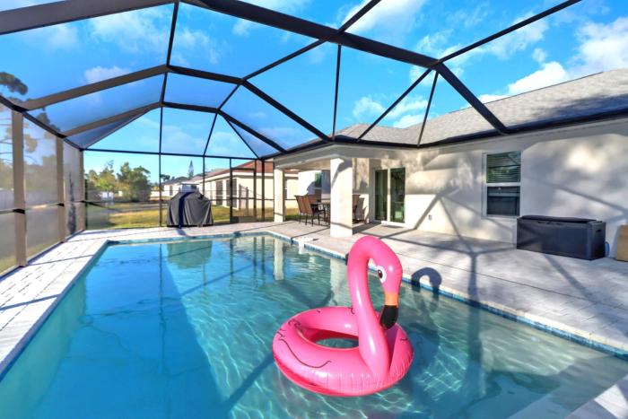 New With Heated SaltWater Pool! Great for 2 Families
