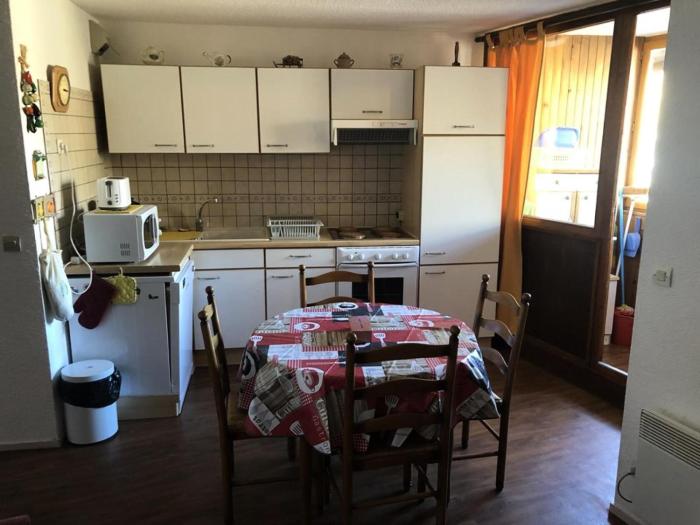 Résidence 4 Soleils - APPARTEMENT 2 PIECES + COIN MONTAGNE-ECLOSE EST MAE-3011