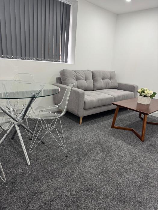 1 Bed Flat - Sleeps 2 - Parking - Wifi