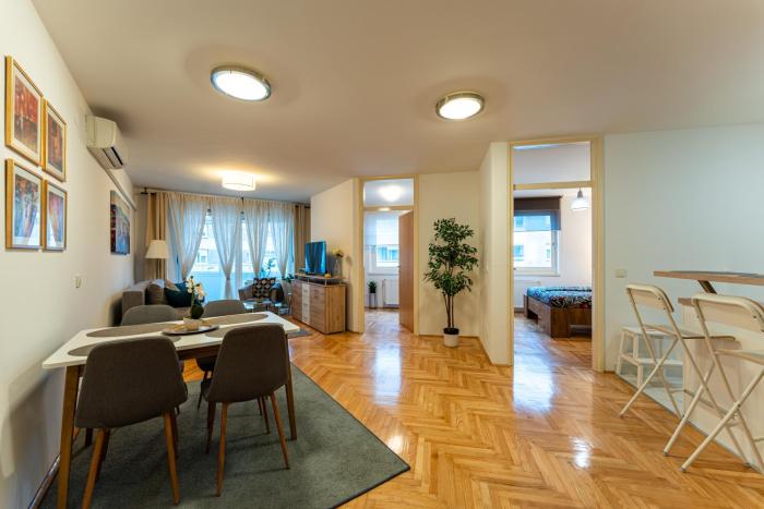 Flex SelfCheckIns 121 - Zagreb - Garage - Loggia - 2 Bedrooms