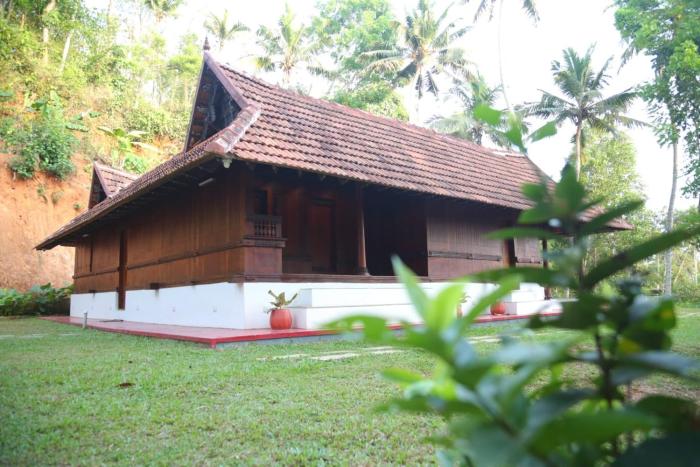 Poovar Heritage Homes