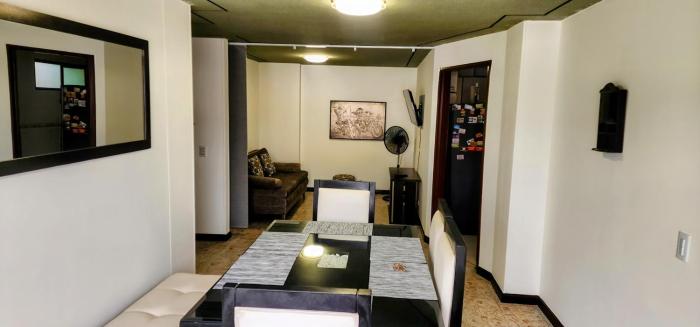 Lindo y Acogedor Apto Al Lado Del Parque Del Ingenio