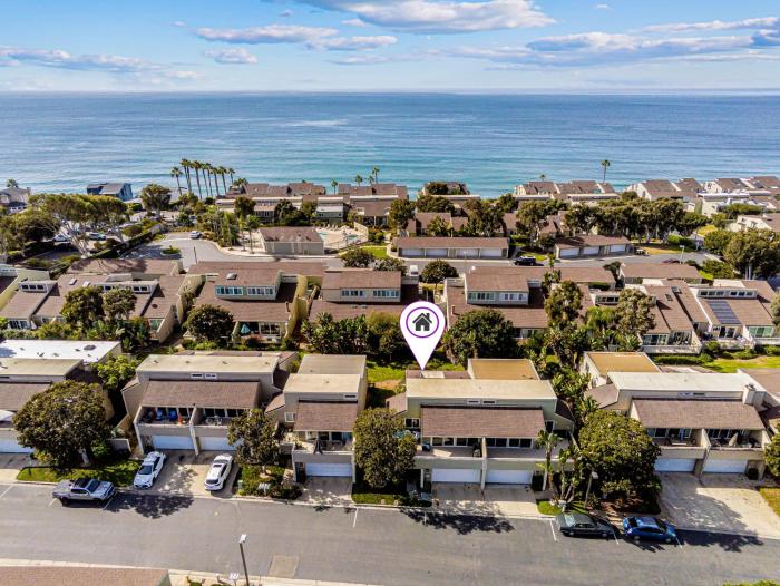 Encinitas Paradise | Seabluffe Gated Community w Beach Access