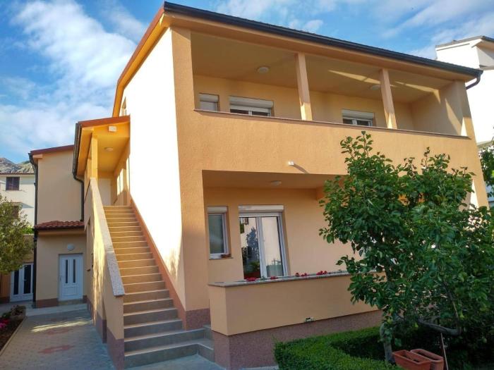 Apartments with parking space Baska, Krk - 23634