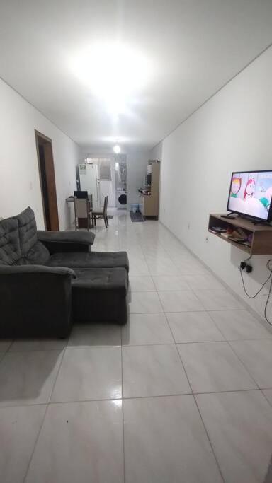 Apartamento próx a praia 2 quartos, 2 banheiros