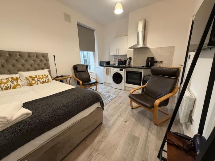 Cosy Studio Central Colwyn Bay F2