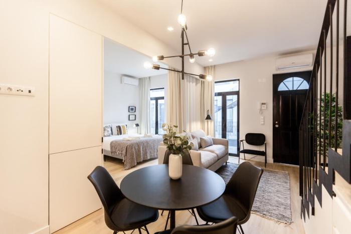 FLH Alameda Studio l