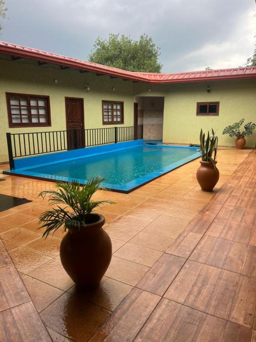 "Arzam Iguazú" - Construido y atendido por sus propios dueños