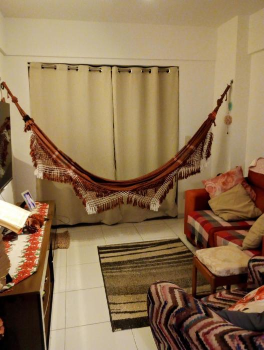 ALUGO QUARTO triplo em CHARMOSO APTO COMPARTILHADO