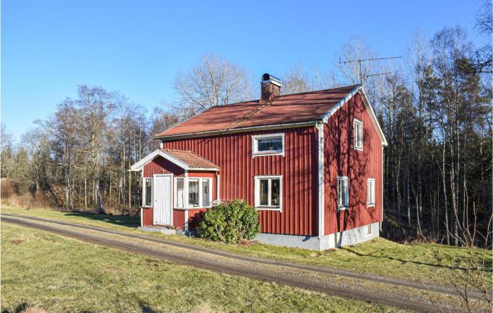 2 Bedroom Pet Friendly Home In Burseryd