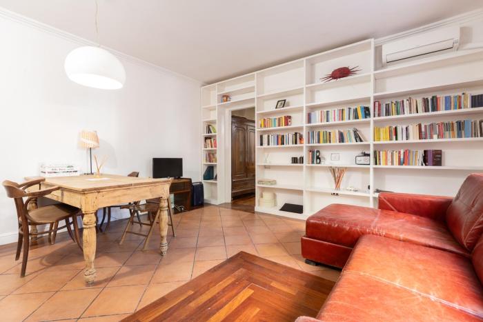 Elegant apartment in Trastevere