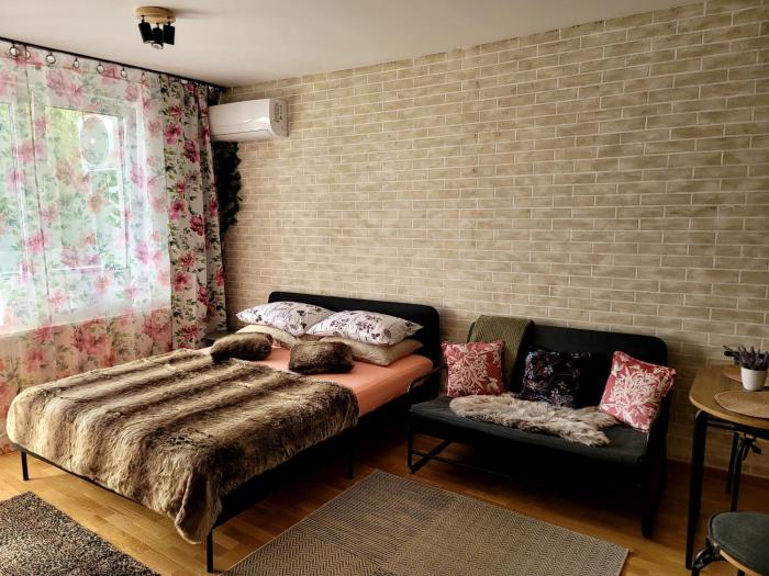 Apartman "CHARLIZE" with PRIVATЕ PARKING