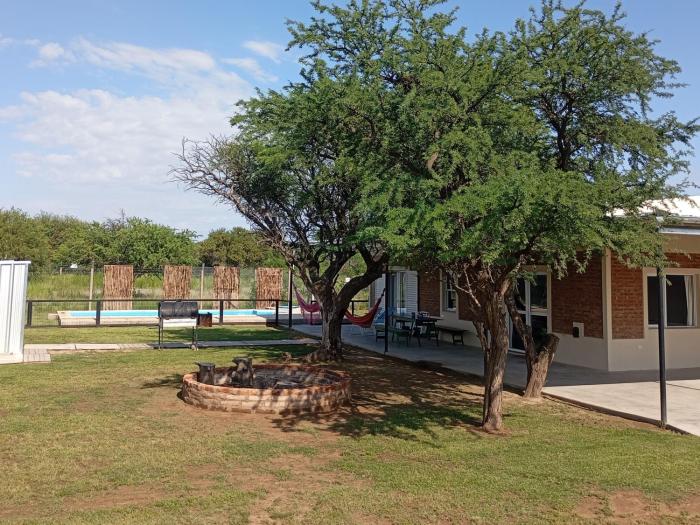 CASA quinta ""LUZ AZUL"" con pileta, galeria, calefaccion , doble aire frío calor, WIFI