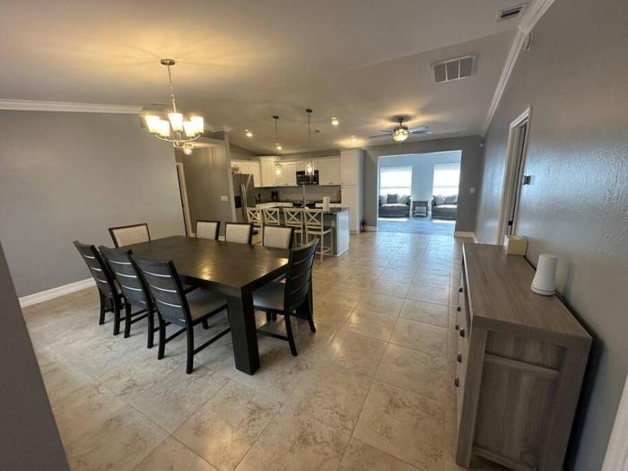 5 Bedroom house 18mi from Ft Myers Beach