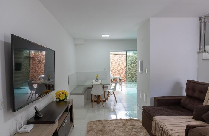 2 suítes e churrasqueira a 500m da Praia do Sul