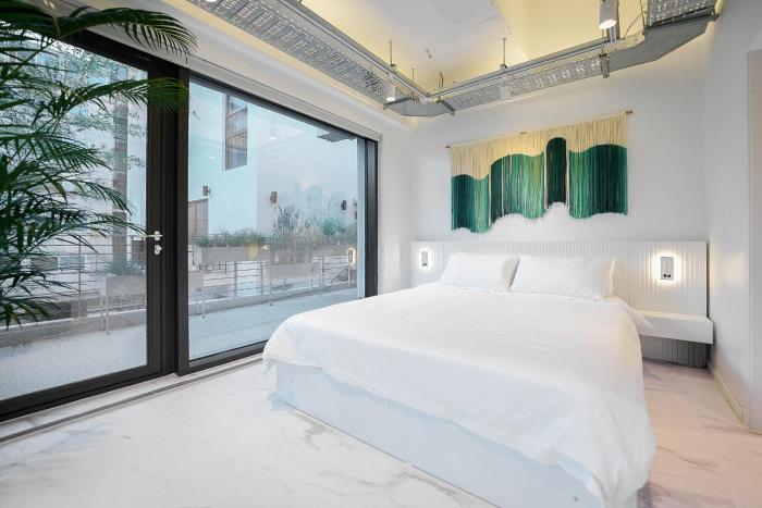 F9 Tailored Service Home Near Hongik Univ Station