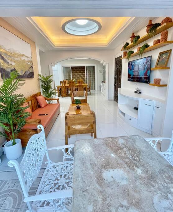 SPACIOUS Prime Location with FREE Parking