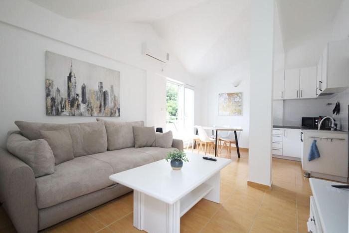 Status-M Apartments Seoce 26