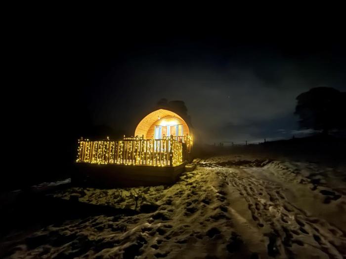 Winter Recharge - Secluded Luxury Cabins with stream, stargazing, bookable sauna, walks and nature - Fell Farm Hideaway