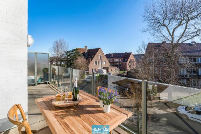 Villa Monet - apartment for 10 persons in Nieuwpoort