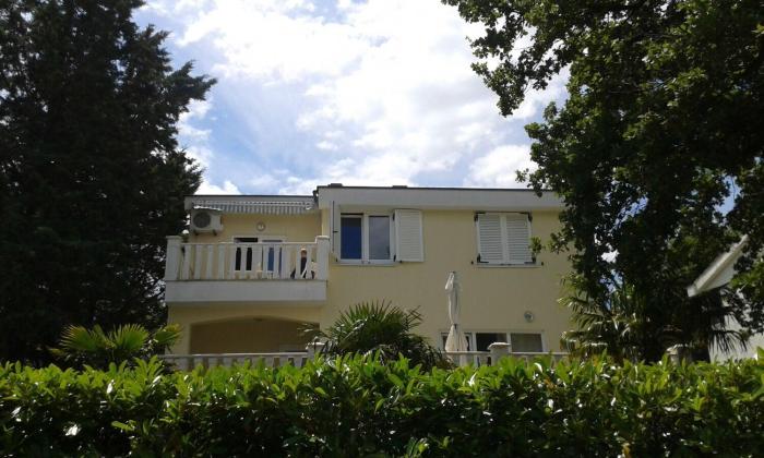 Apartments Pondeljak