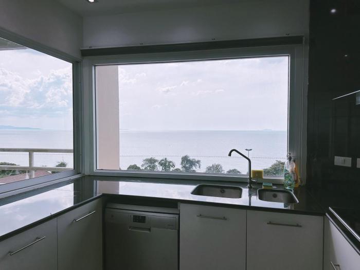 Amazing big balcony Seaview Dontan beachfront