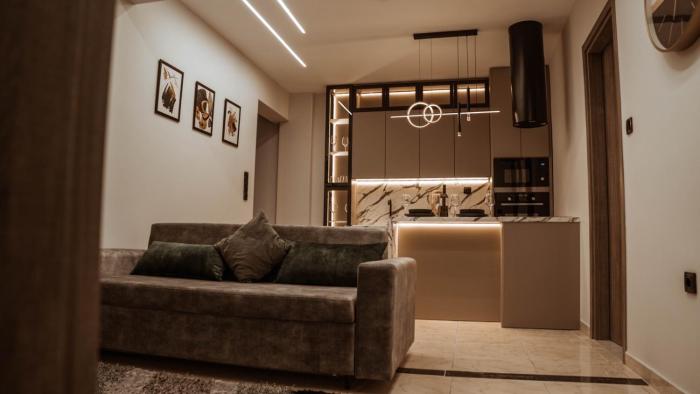 Executive House est November 2024