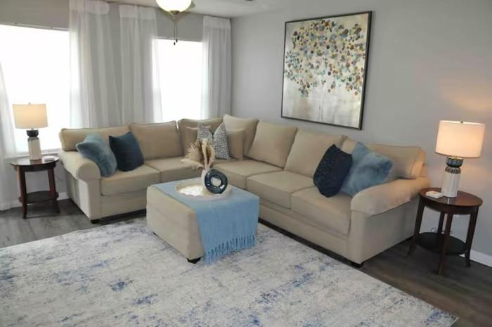 Modern Comfort in Convenient Location