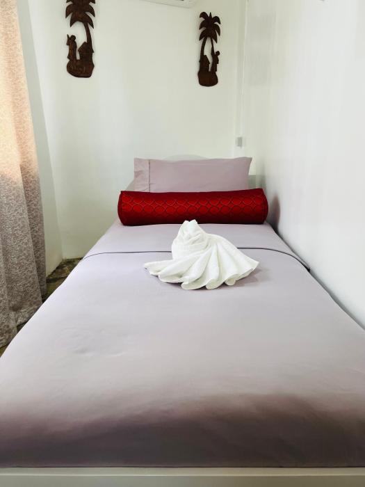 Lone Traveler Beach View Room