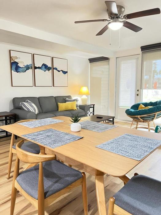 Ground level beachside condo w-Heated pool 2BR-2BA