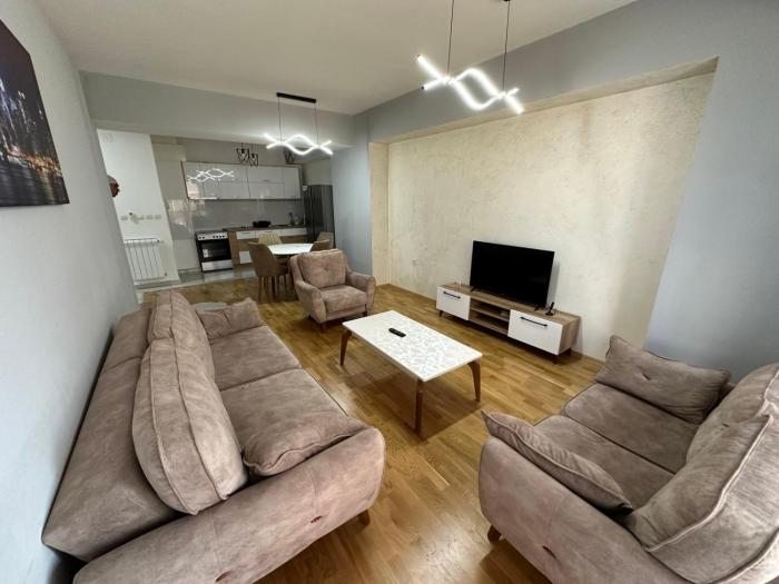 Dominos Apartments