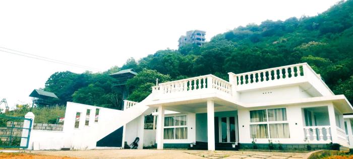 Adithya resort vagamon