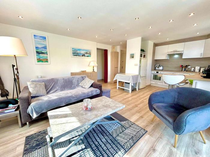 Spacieux F3 à Annecy, proche centre, balcon, parking, vélos et Wi-Fi - FR-1-432-87