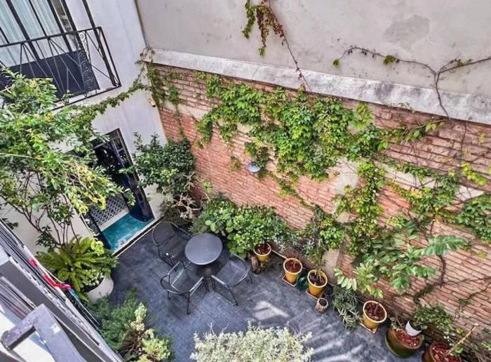 Art Oasis in the Heart of Roma