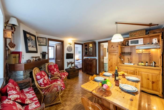 Graceful Apartment In Courmayeur - Happy Rentals