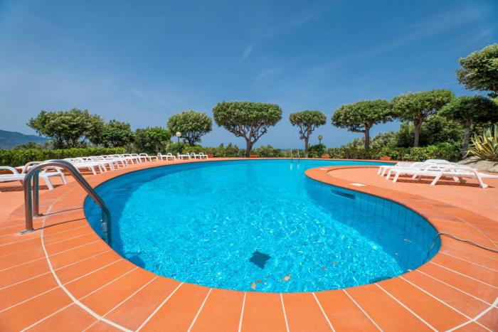 Gli Aloe Biodola - Trilocale con Piscina