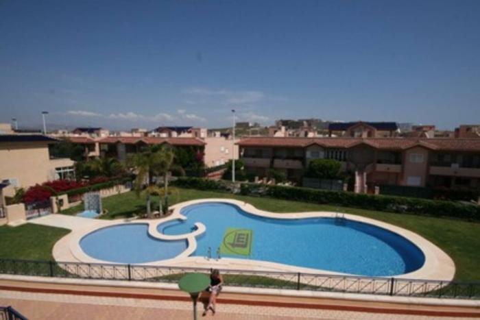 Apartamento con solárium y piscina R129 by Novadesta