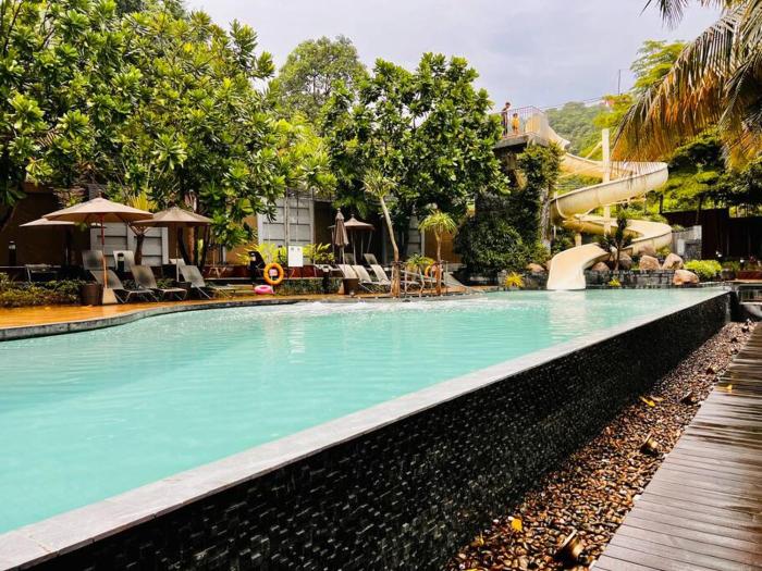 Sea & Pool View Condo 1BR Near Walking street