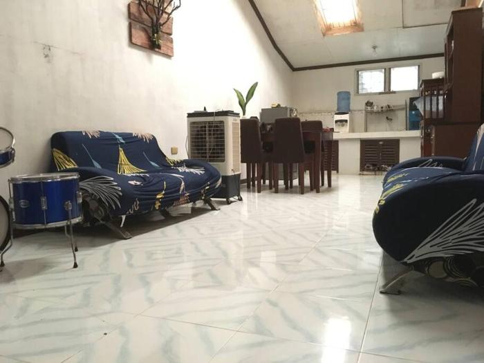 Fully-furnished with Wi-Fi at Davao de Oro