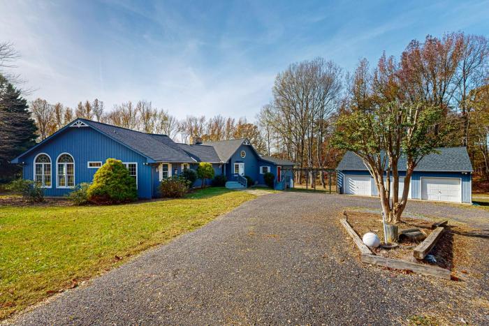 Sundown Bed and Beach