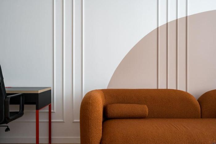 Orange Luxury King bed Apartment, bussiness, leisure in One Cotroceni