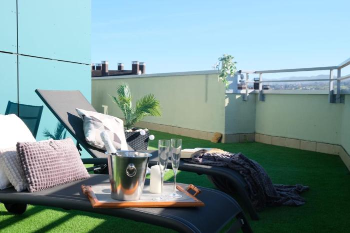 Bonito atico zona hospital con garaje