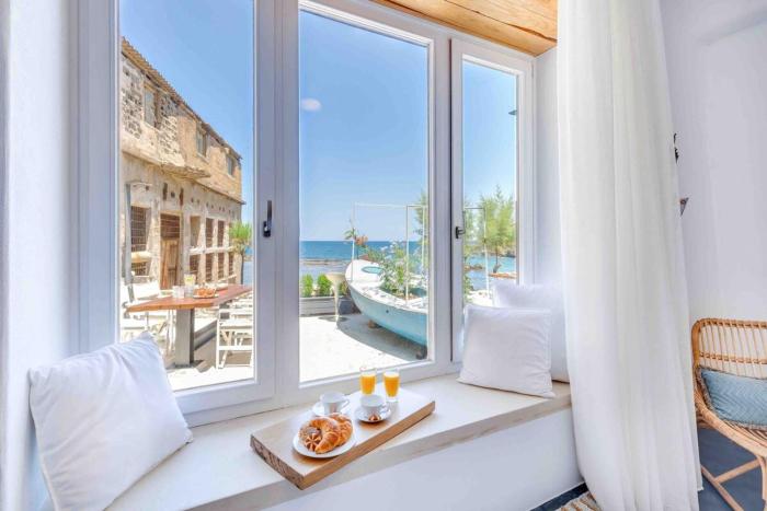 Skiff - Transformed studio on the waters edge