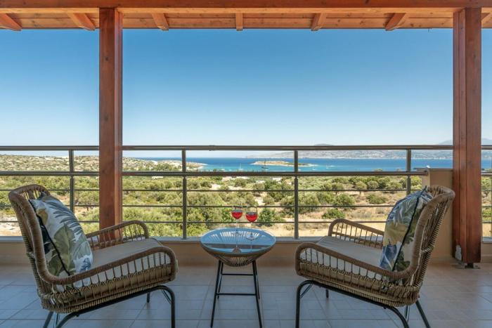 Villa Marathi with stunning ocean view