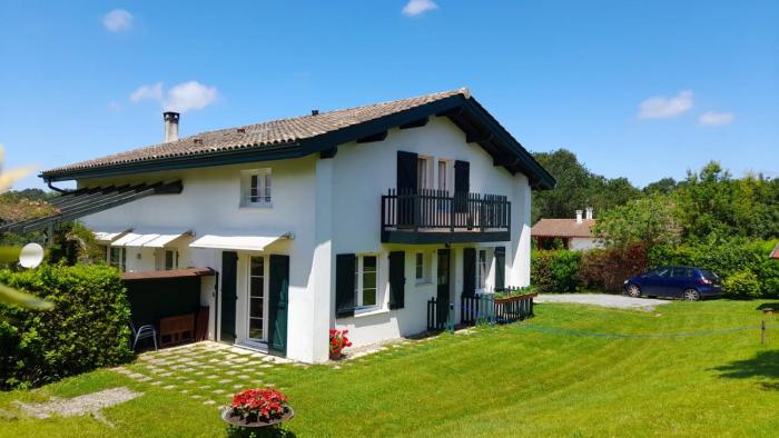 Maison Ihi-Toki - Apartamento Planta baja T2 40m2 - Apartamento Planta alta T3 54m2