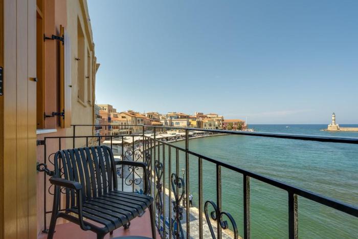 Leo Apartment 2 bdr apt overlooking the harbor